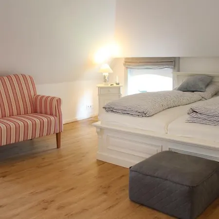 Ferienhaus Perle Unter Reet Tetenbull