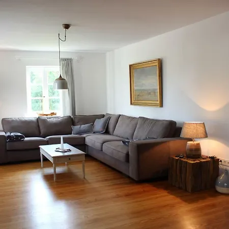 Ferienhaus Perle Unter Reet Tetenbull